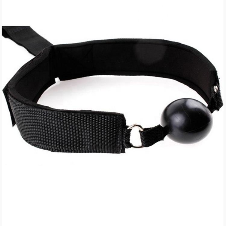 Bondage postroj s roubíkem