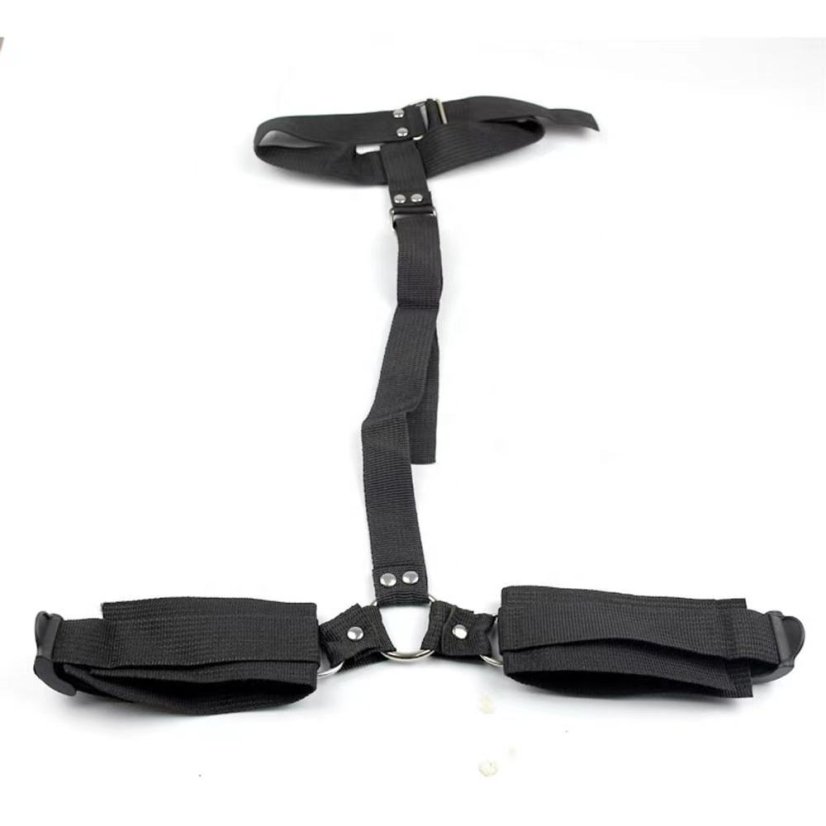 Bondage postroj s obojkem