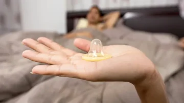 Sex s kondomem? 3+1 tip, jak si to vylepšit!