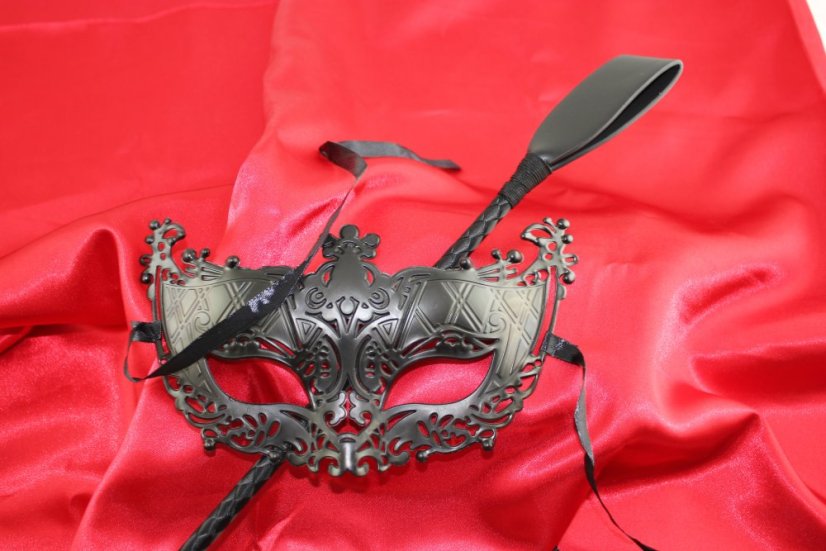 Fantasy škraboška Bow to Me šedá