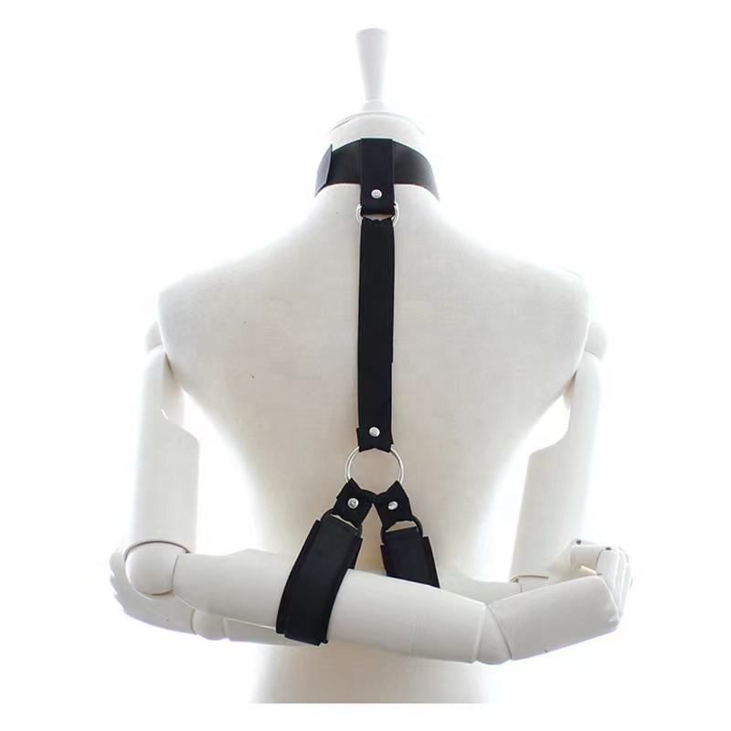 Bondage postroj s obojkem